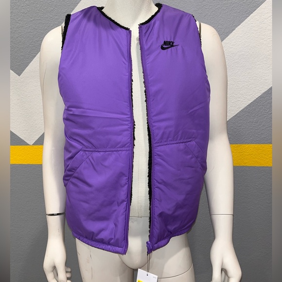 Nike Club Reversible Winterized Vest - Picture 9 of 11